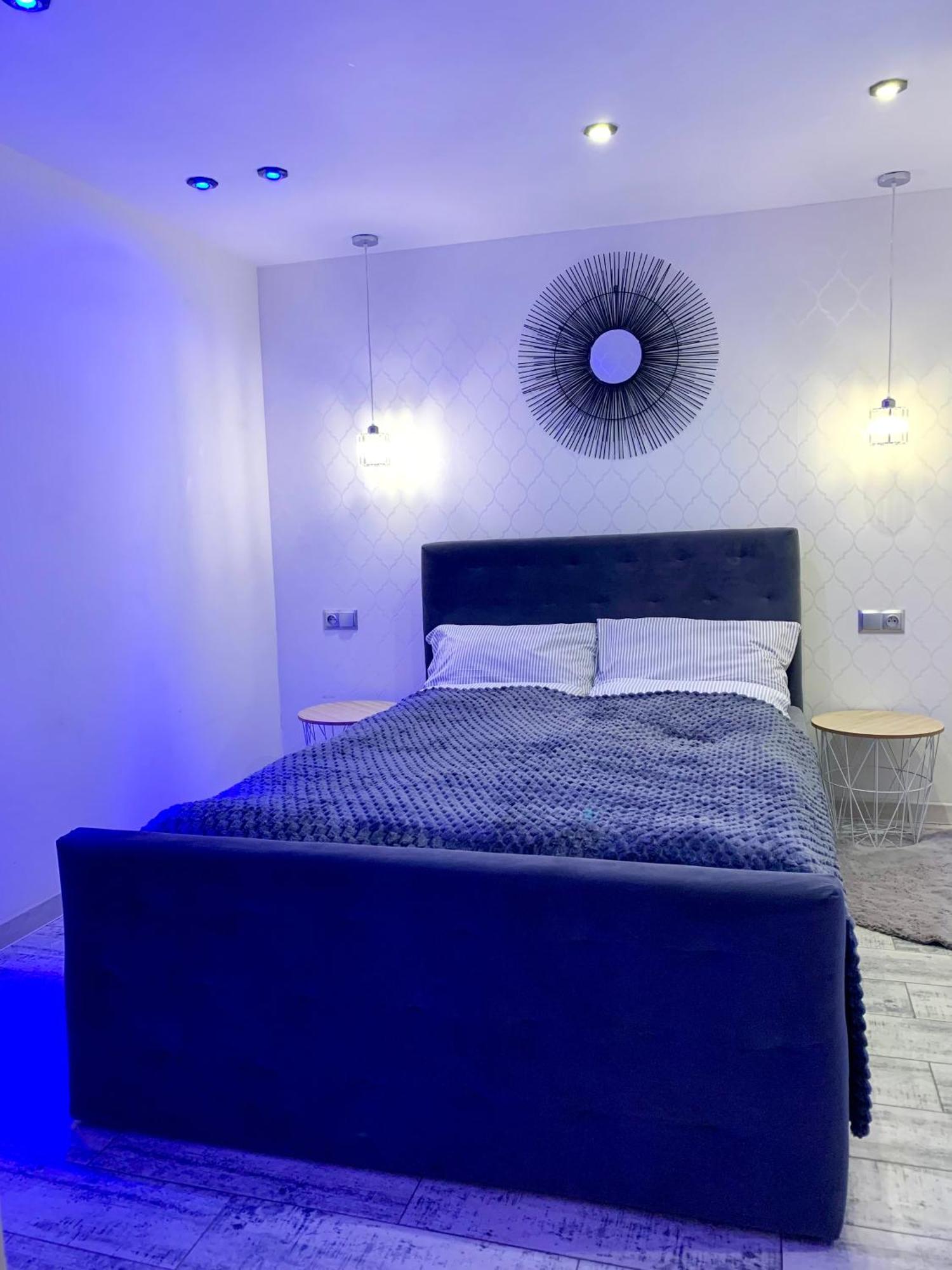 Uroczy Apartament Z Patio シュチェチン エクステリア 写真